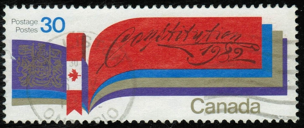 Canada sc#916 New Constitution, Used