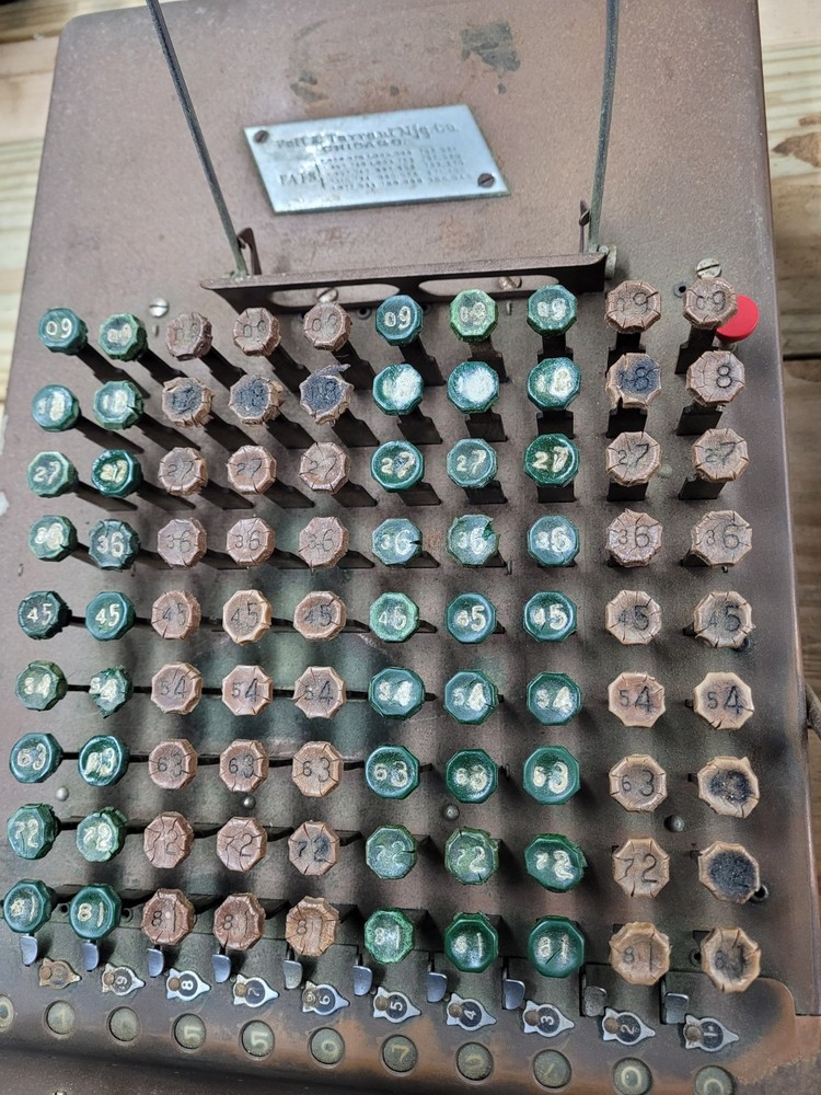 Antique Felt & Tarrant MFG Co. Comptometer Trade Adding Machine Chicago