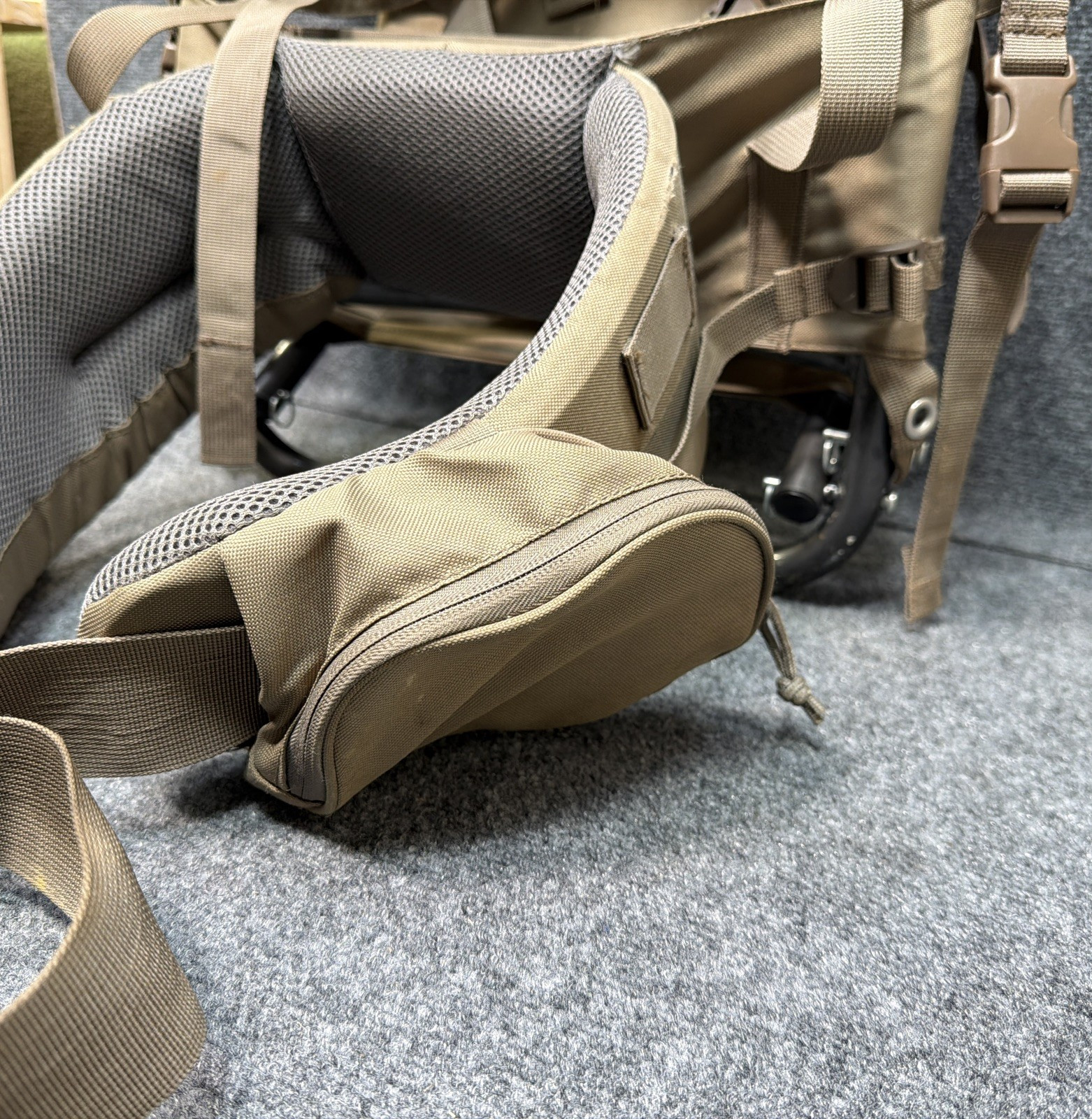 ALPS Outdoorz Commander External Telescopic Frame Hiking Camping Hunting