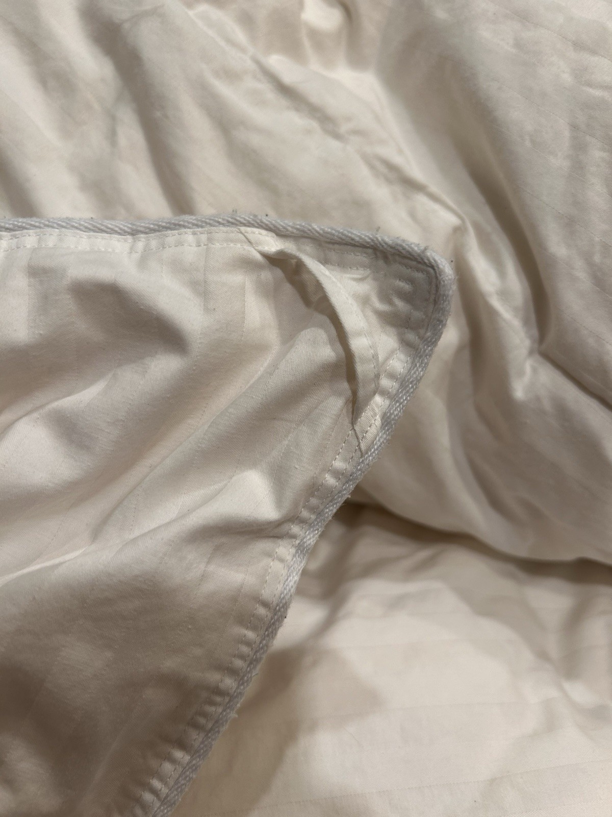 Pottery Barn White Down Filled Duvet Queen Size 98x94” EUC