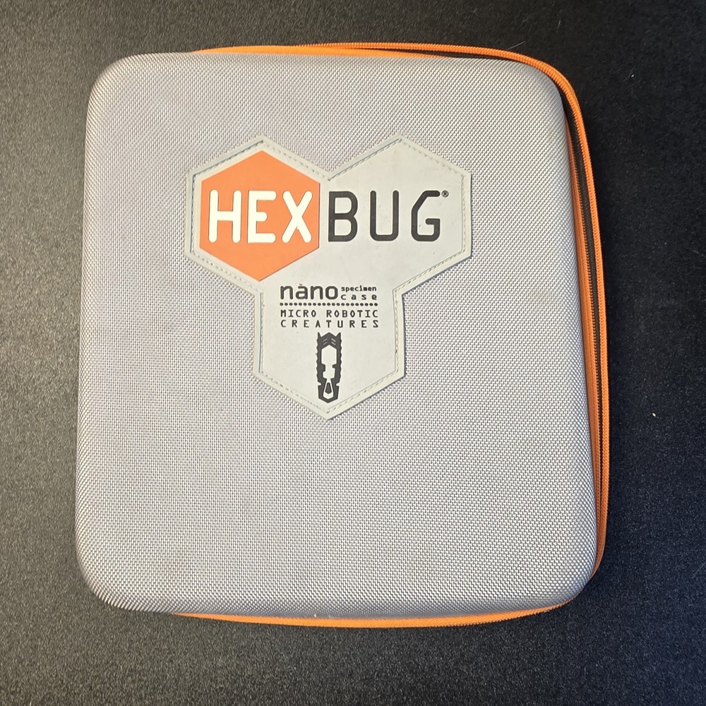 HEXBUG Nano Micro Robotic Creatures Specimen Storage Case with bugs