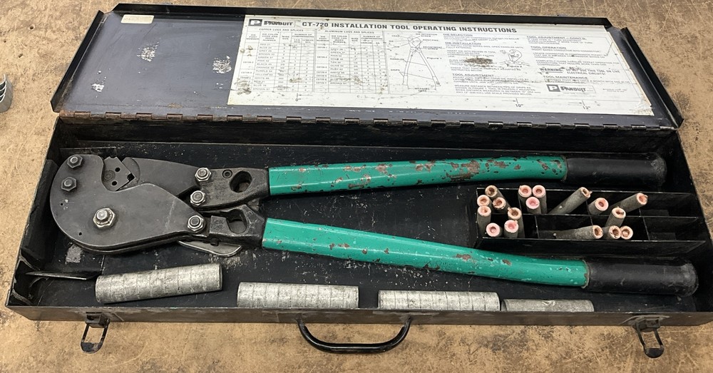Panduit CT-720 Compression Connector Crimping Tool CT-720-7CC Original Case 8349