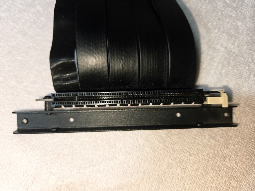 Lian Li PCIE 4.0 Riser Cable