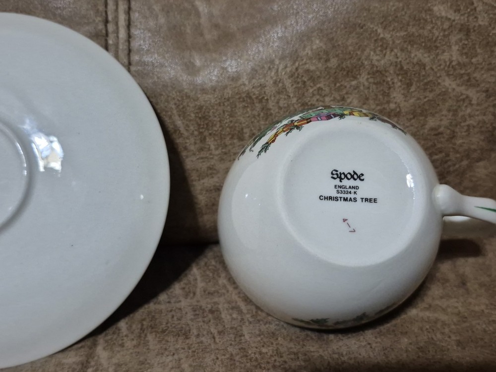 SPODE CHRISTMAS TREE CUP & SAUCER TEA/COFFEE