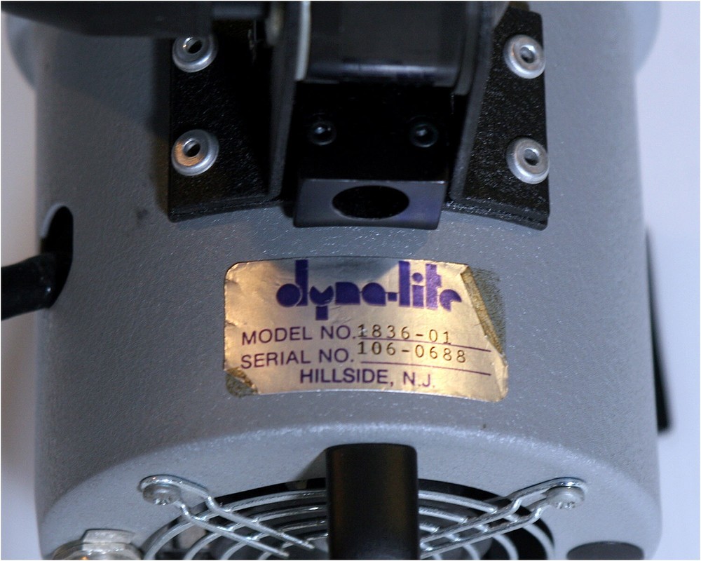 Dynalite 1836 Flash head, no bulbs/no reflector