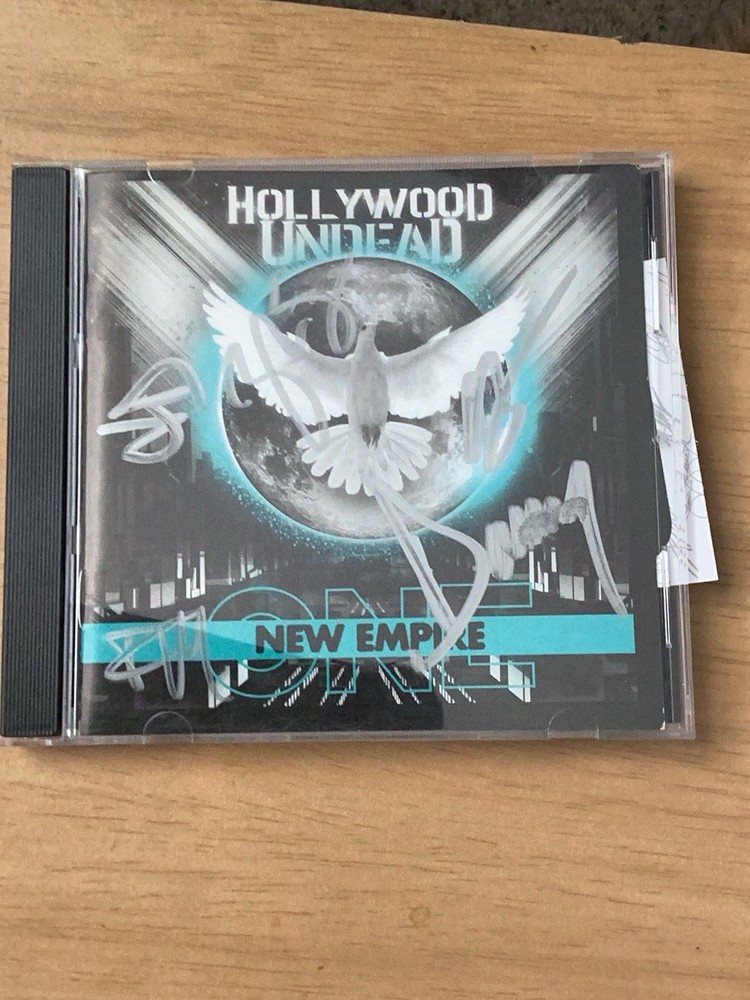 Hollywood Undead Autographed CD Cover JSA. No CD