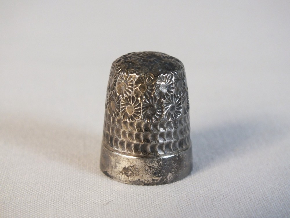 Sterling Silver Birmingham 1957 Sewing Thimble Size 7