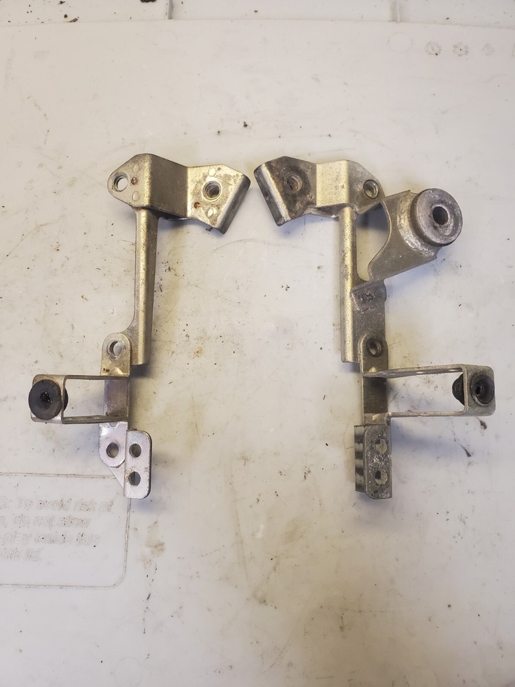 07 - 08 Kawasaki ZX6R subframe brackets left right
