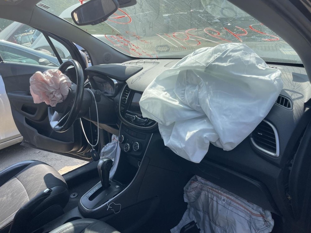 Sun Visor Left Driver Fits 17-22 TRAX 975743