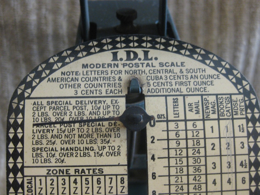 Vintage I.D.I. Postal Scale excellent condition