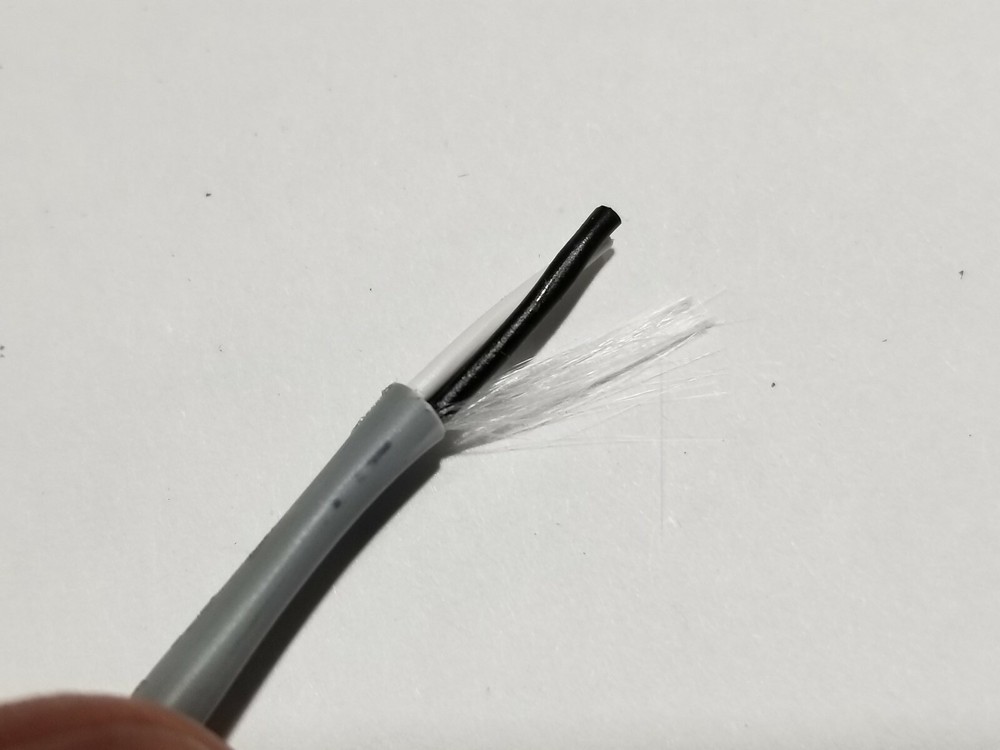 Windy City Wire 425102 22/2C Security/Control Cable Riser Gray/Blue Stripe/100ft