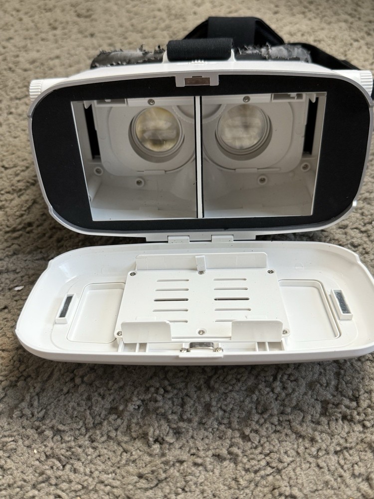 Logic 3D VR Headset Virtual Reality Goggles