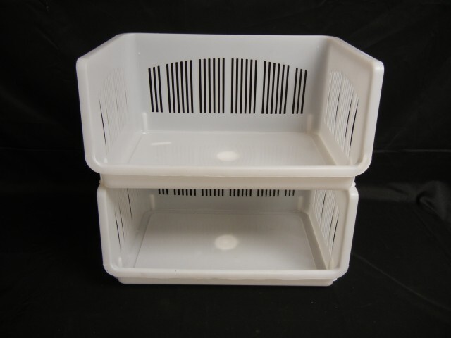Stackable organizer bin