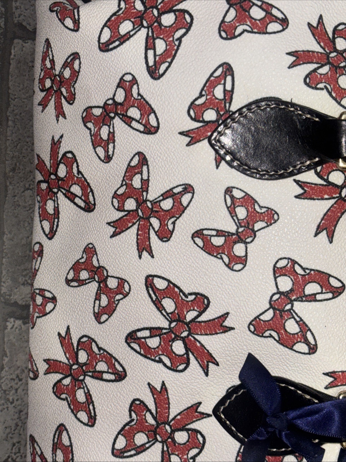 Dooney And Bourke Minnie Mouse Walt Disney Satchel Bag Pocket Book Rare Nice