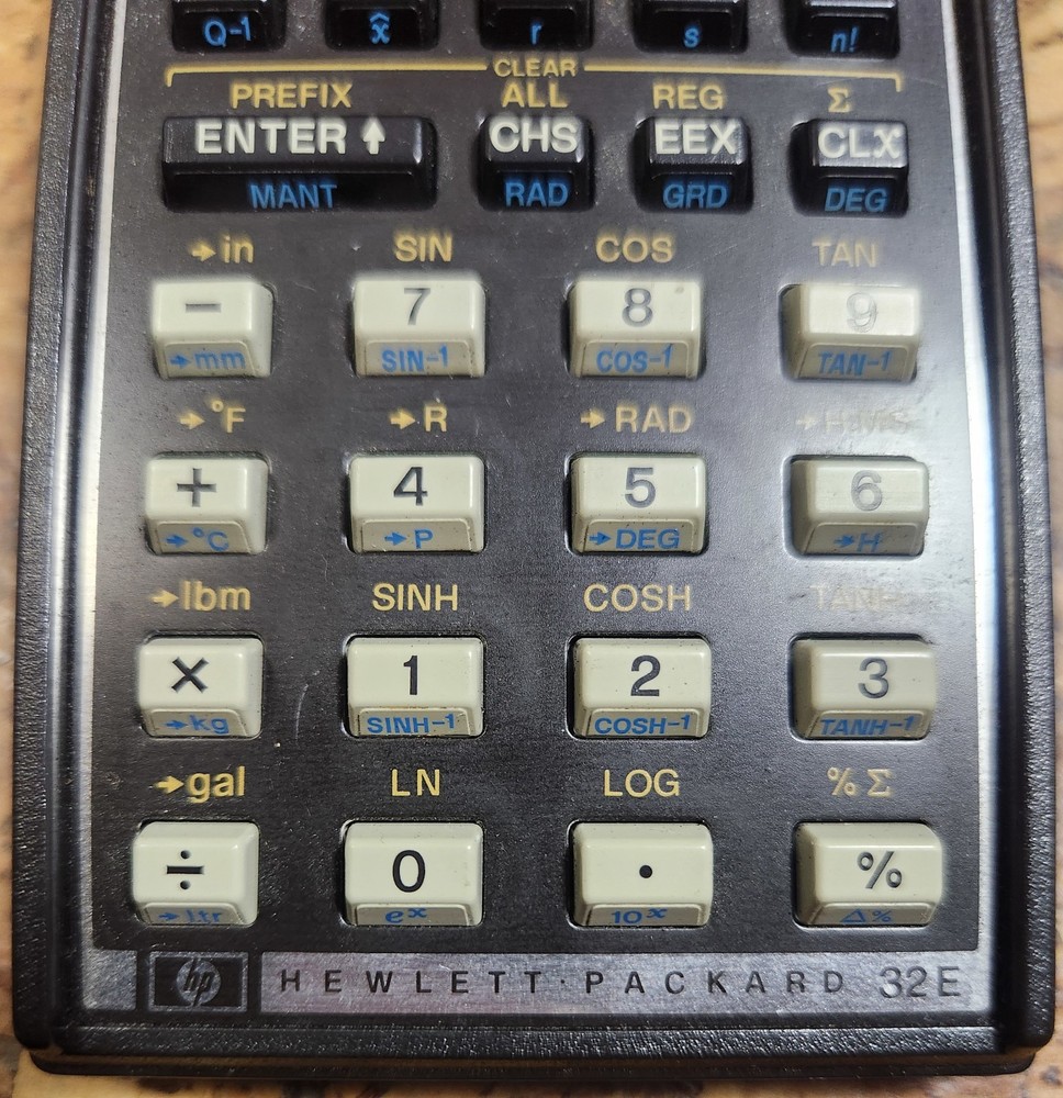 UNTESTED Hewlett-Packard HP 32E Scientific Calculator with case