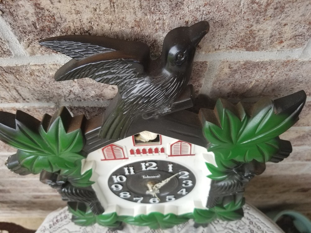 Vintage Telesonic Plastic Cuckoo Clock