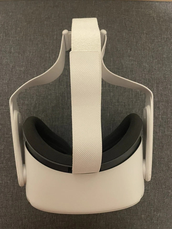 Meta Quest 2 Resident Evil 4 Bundle 128GB VR Headset