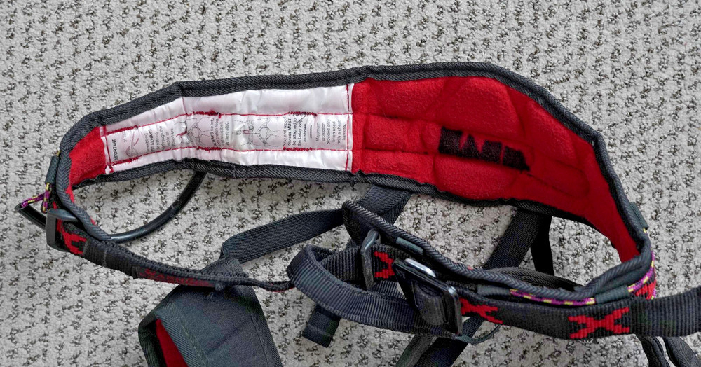 Black Diamond "X" Climbing Harness-Black- Medium size