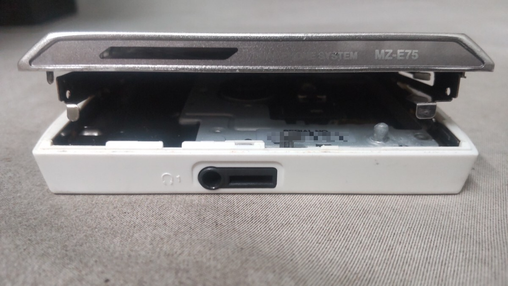 SONY MZ-E75 Mini Disc Player MD Walkman Silver Good