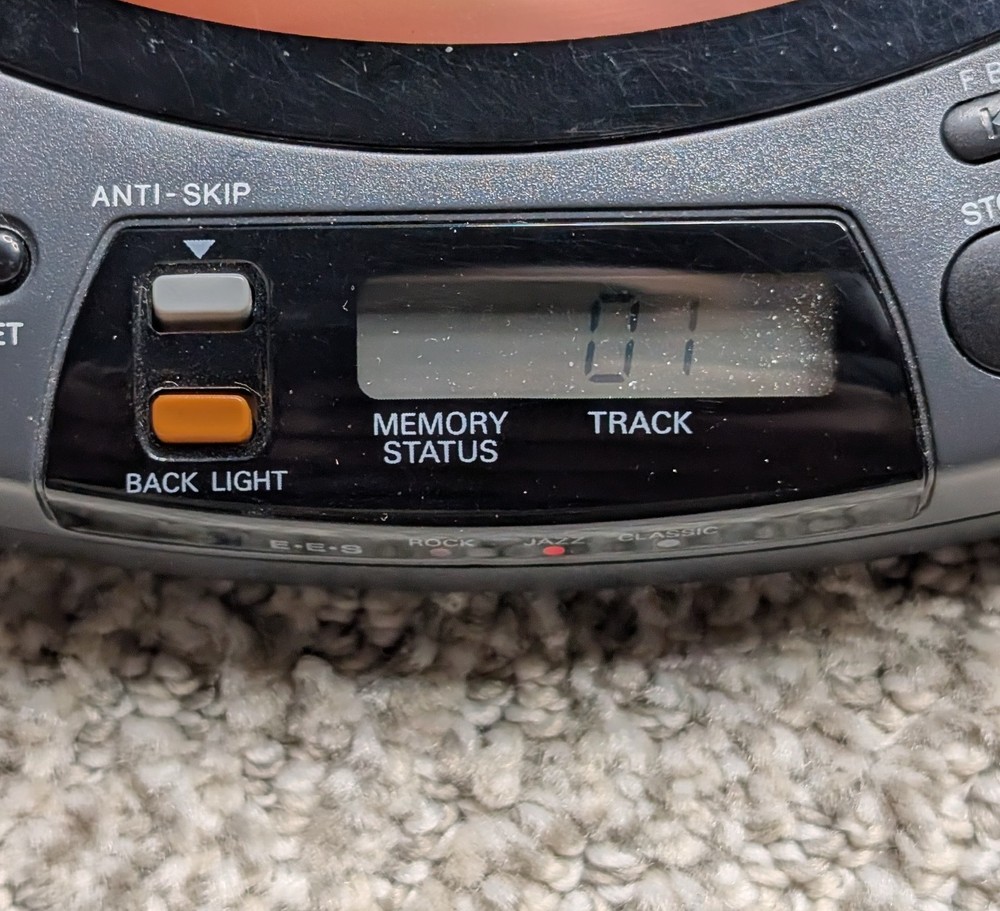 Fisher Opti Trac Compact Disc Player PCD-5 Electronic Equalization System Works