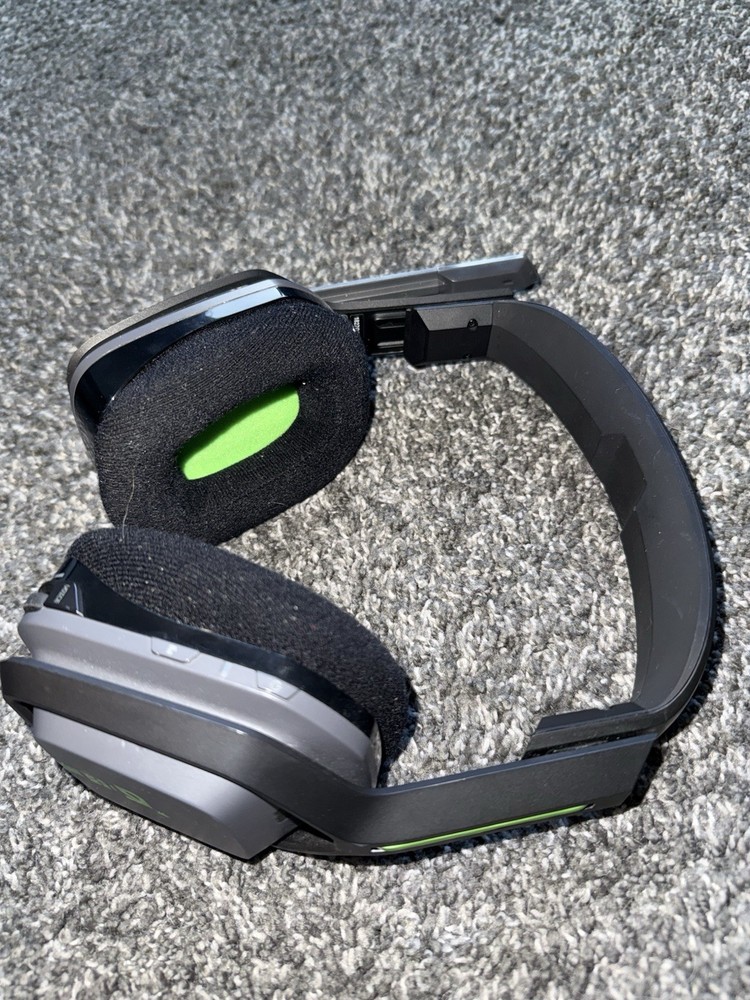 Astro A20 Wireless Bluetooth Gaming Headset Compatible Xbox One/s