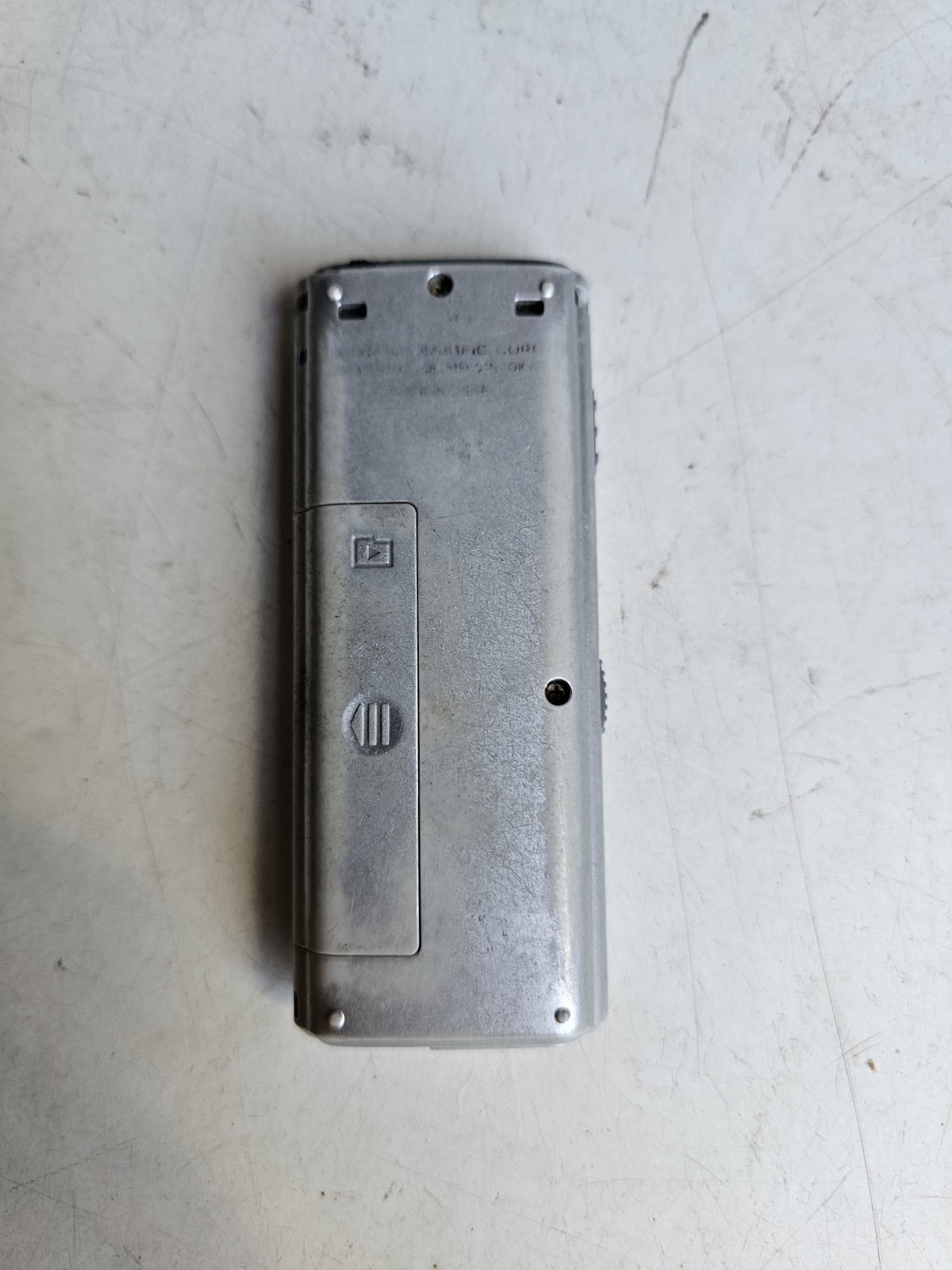 Olympus WS-821 Silver Multifunction Handheld Stereo Digital Voice MP3 Recorder