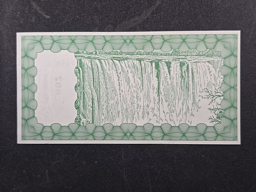 2006 ZIMBABWE $100,000 note - Pick#32 - Solid VF/XF