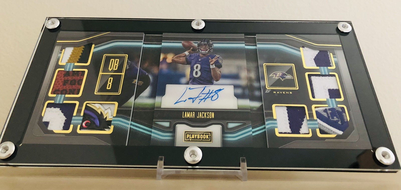 Tri-Fold Vault / Nexus Playbook Panini NT Football / Hockey Booklet Display Case