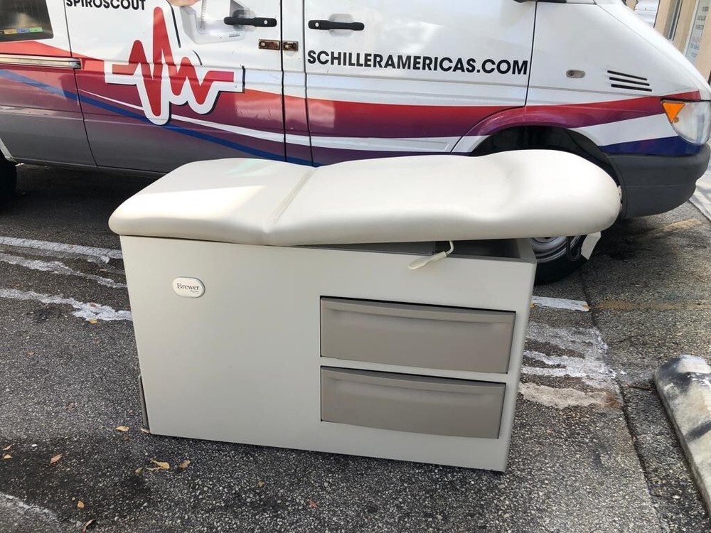 Brewer Access Basic Medical Exam Table - Fully Refurbished w/New Upholstery