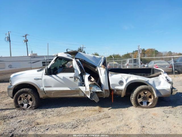 F250SD 2006 Glove Box 4952008