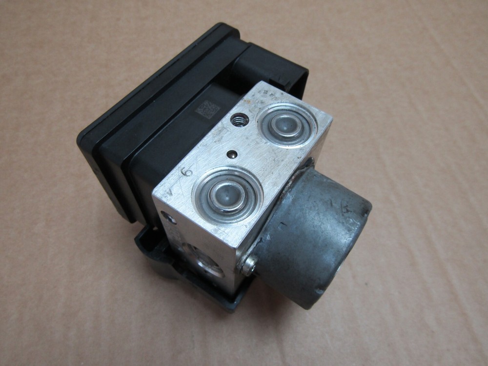 Triumph Speed Twin 1200 2019 ABS pump control unit module (14502)