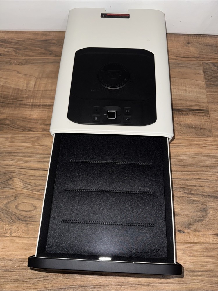 VAULTEK Smart Station™ Biometric Smart Safe DS2i