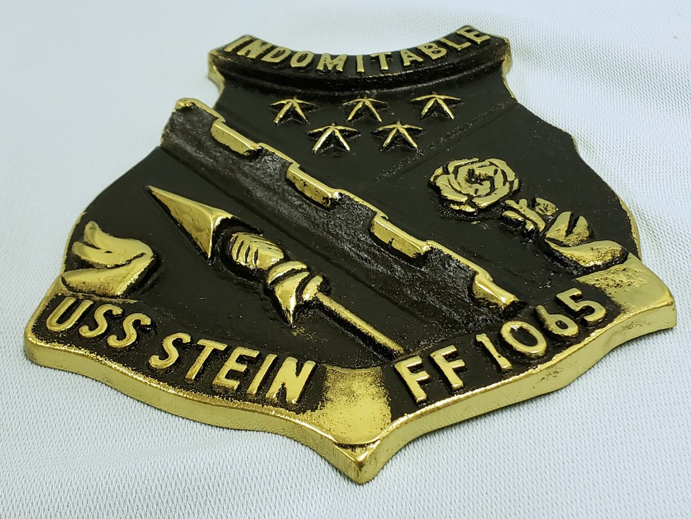 SOLID BRASS US NAVY USS STEIN FF-1065 SHIPS CREST INSIGNIA PLAQUE