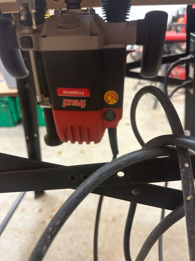 Freud Router & Kreg Custom Router Table (custom table) see description