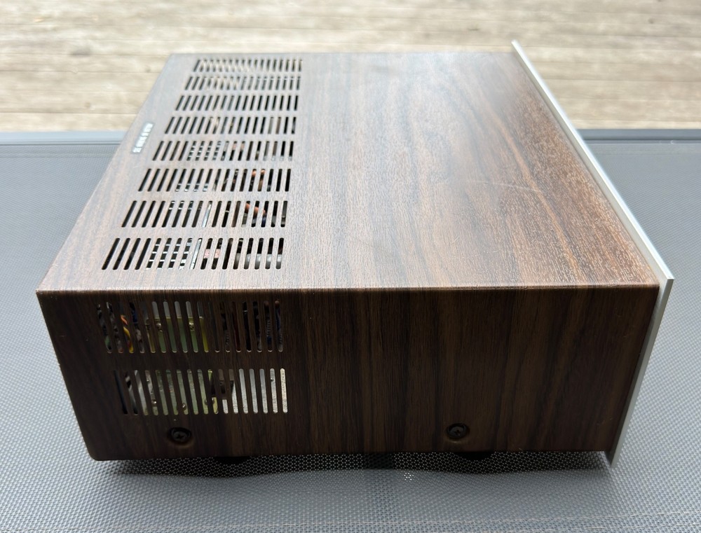 Marantz 1030 Console Integrated Amplifier, Built 1975, Just serviced. Beautiful!
