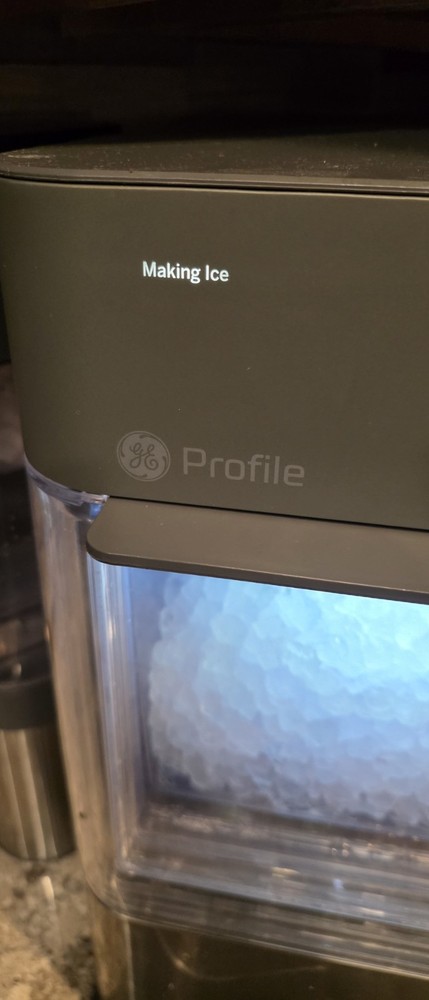 GE ICE MAKER 🧊