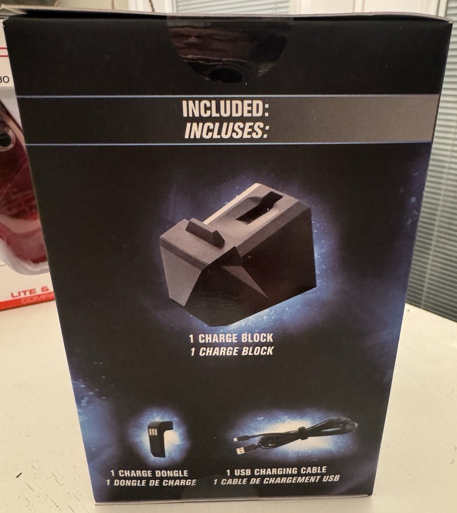 Nyko Charge Block Solo black for PS4 & Wireless Core Controller for Switch Red