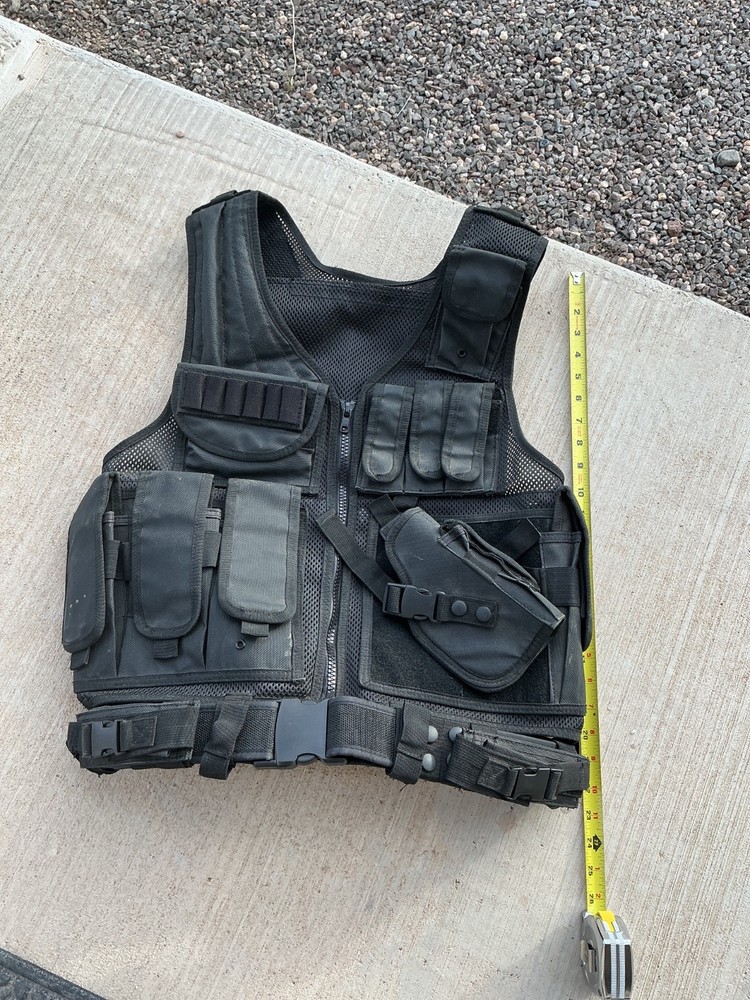 Multi Purpose Tactical Vest Black Unbranded EUC Large