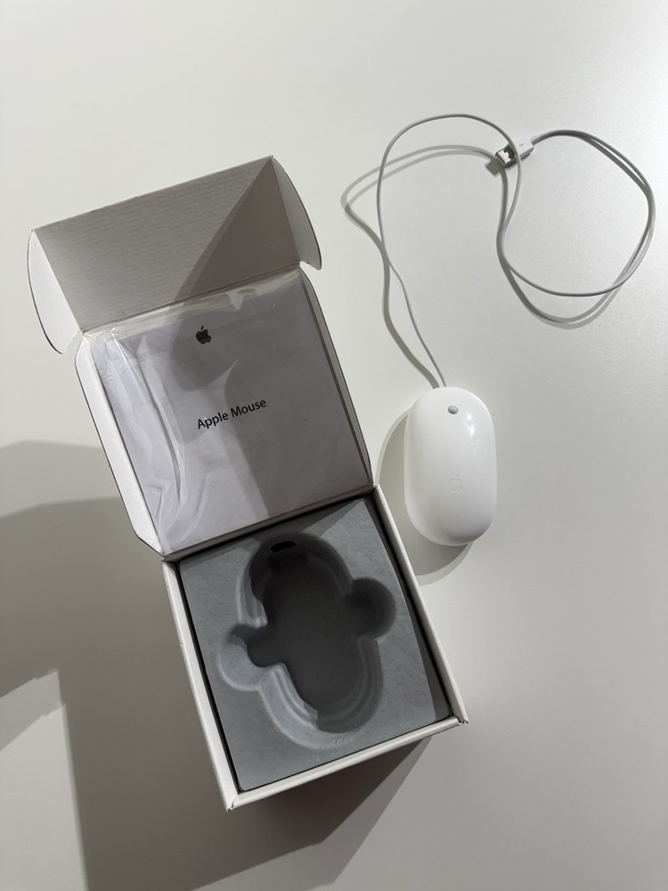 Apple Wired Mouse (white)