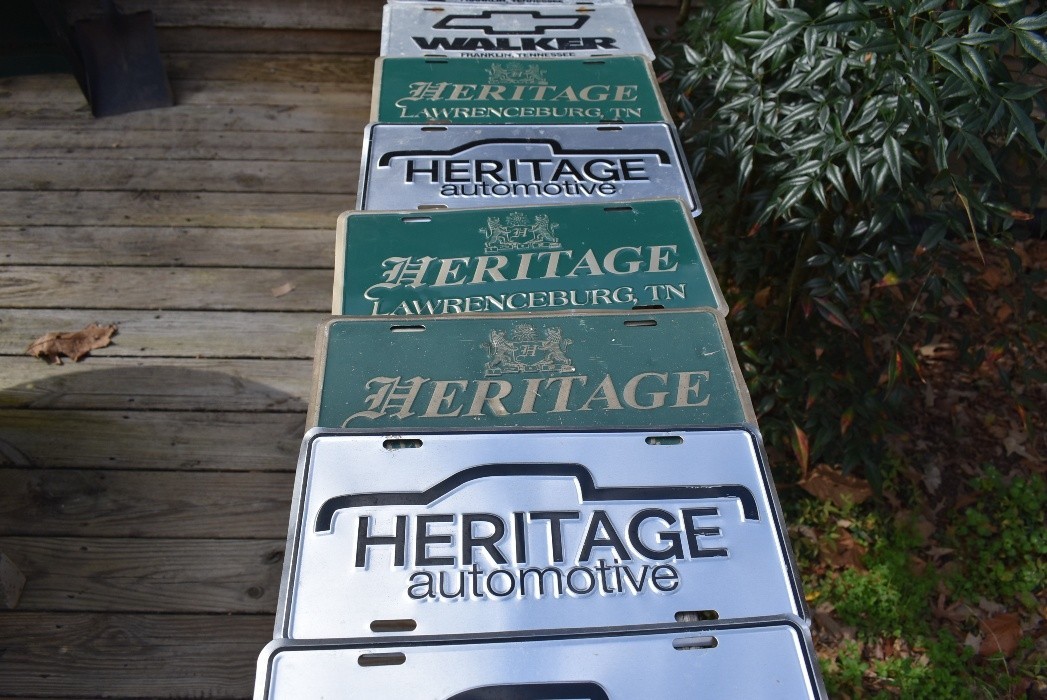 LOT OF 20 TENNESSEE AUTOMOBILE DEALERSHIP FRONT PLATES, FRANKLIN, LAWRENCEBURG