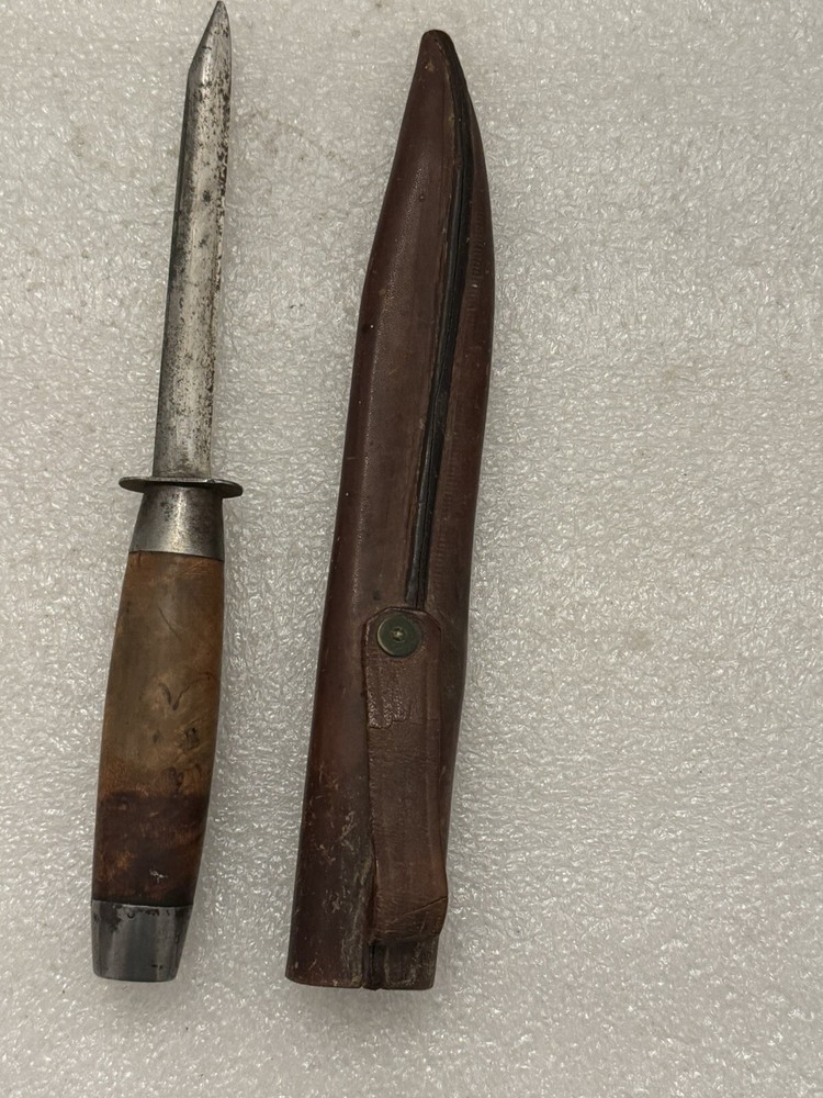 WW2 Original Dagger Knife With Leather Sheath US WWII Edged Weapon