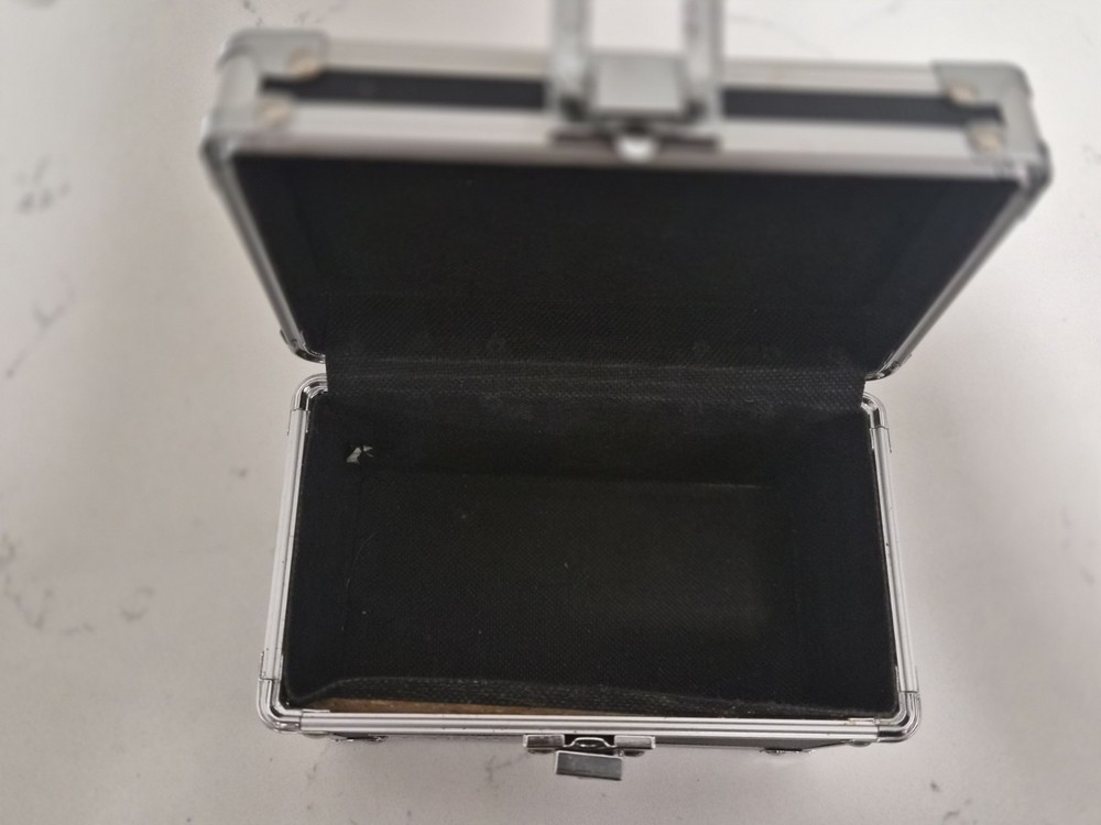 Vaults Locking Black 3x5 Card Box No Key
