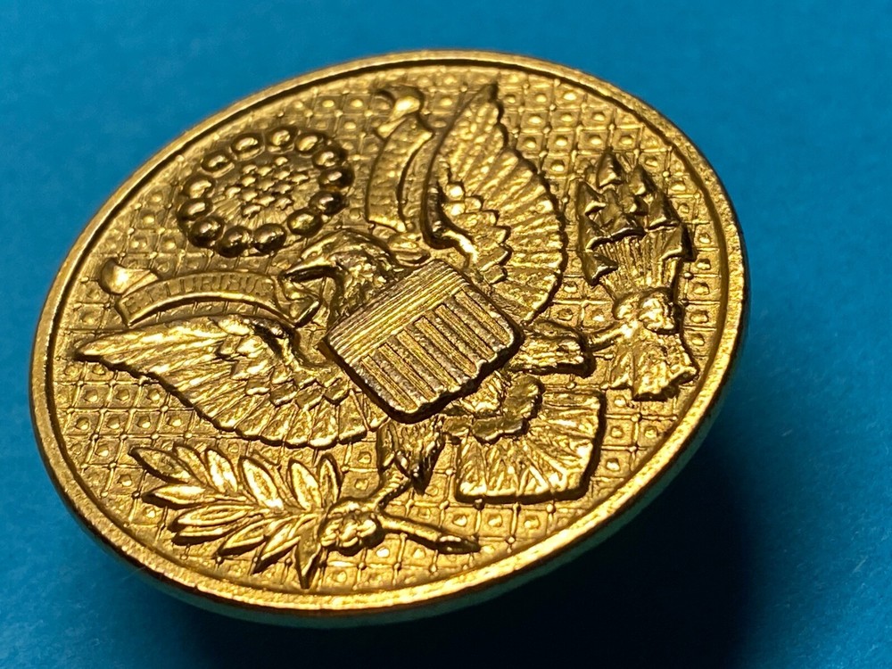 CIRCA 1920–1930, CAP ORNAMENT, ENLISTED, SHIELD BACKGROUND, FROG LEG STYLE