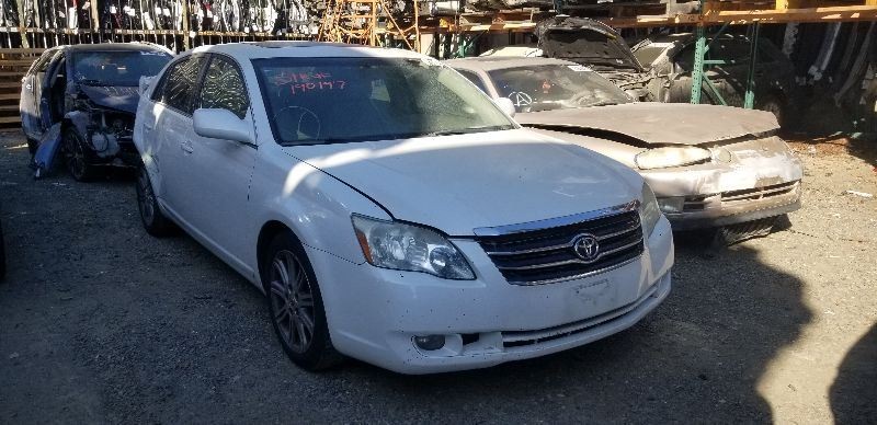 05 06 07 TOYOTA AVALON NAVIGATION CONTROLLER 86820-41040