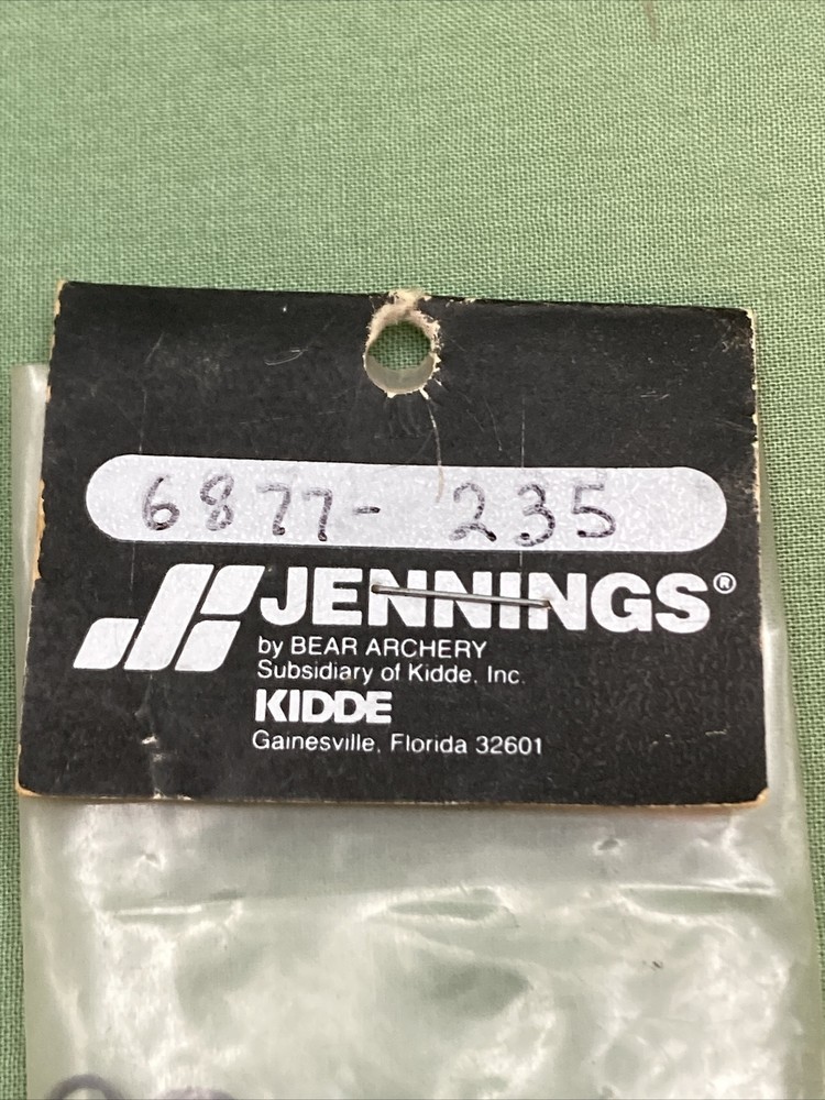 NEW JENNINGS 6877-235 COMPOUND BOW STRING LENGTH 35"