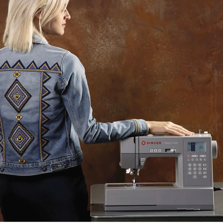 Singer 6800C Heavy Duty Computerized Sewing Machine with 586 Stitches