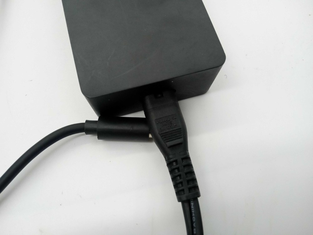 Microsoft 1661 Docking Station