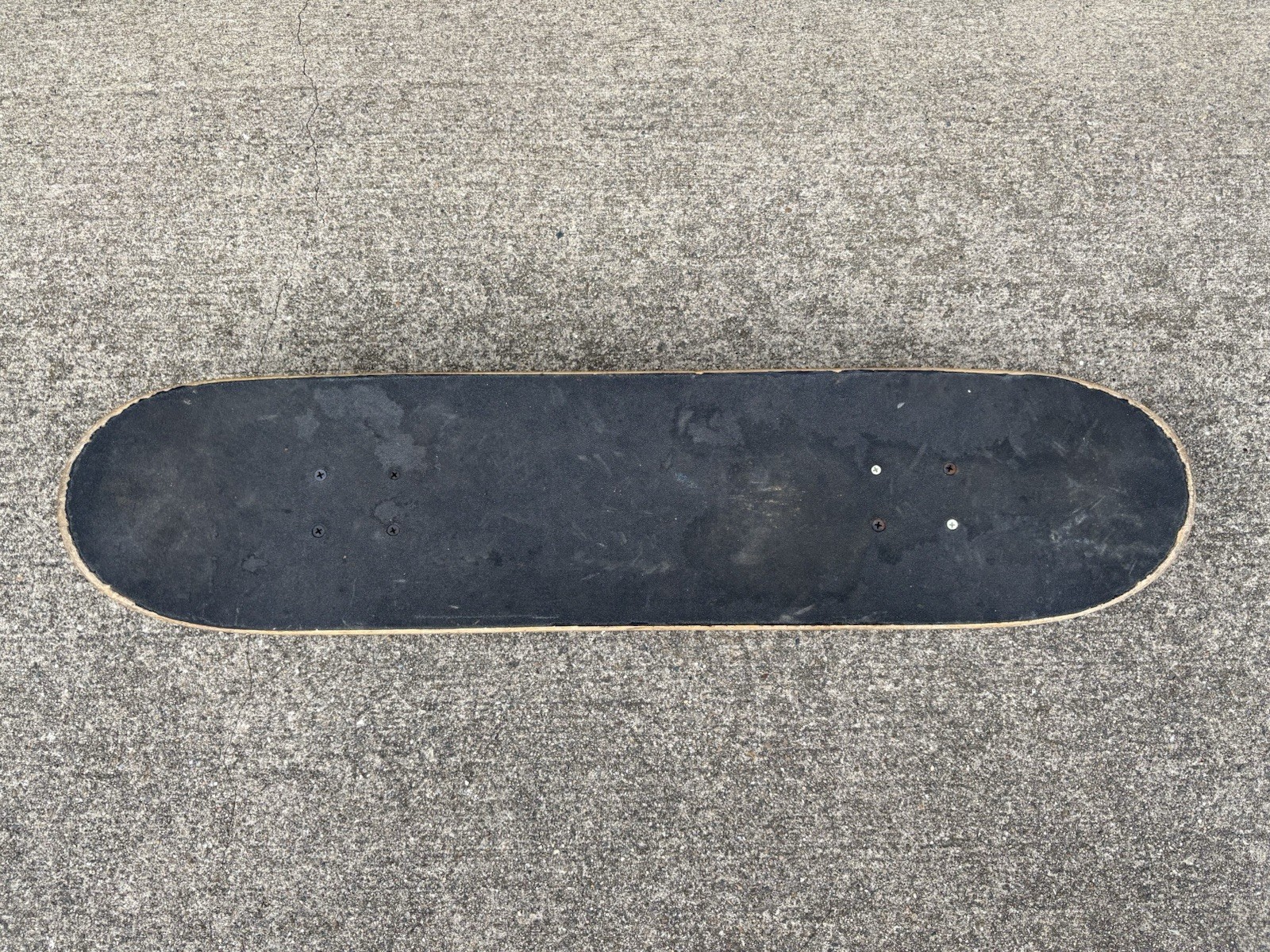 THINK "SPRAY TAG" SKATEBOARD Complete Silver White Royal Trucks