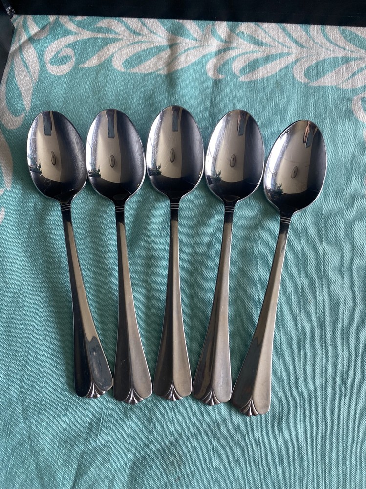 5 Pcs Rogers Co Country Shell Teaspoon Stainless Flatware