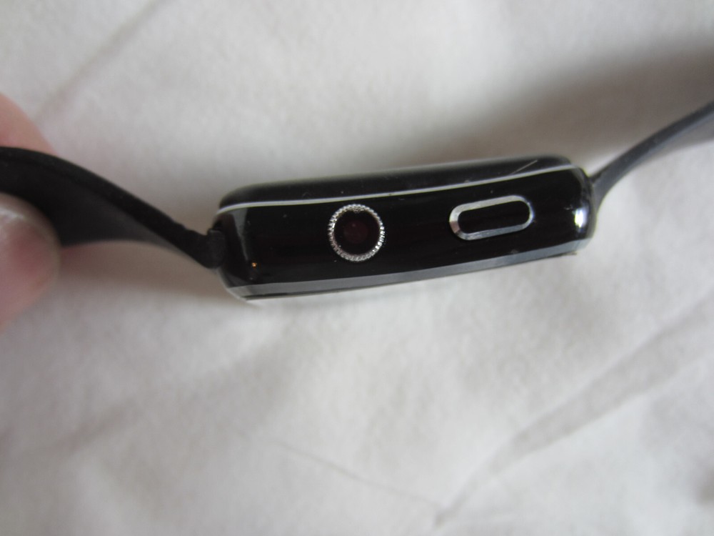 SMART WATCH / WORKS / GOOD WORKING CONDITION / NEW
